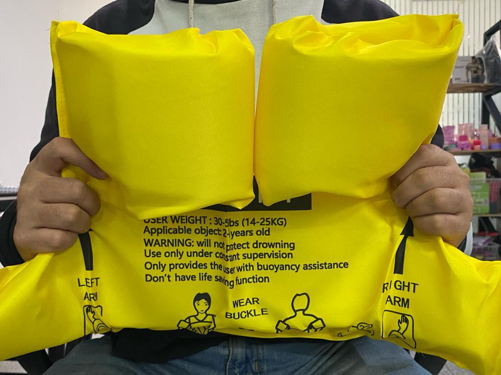 Miniatura 7 de COMBO FLOTADORES + PISTOLA DE AGUA